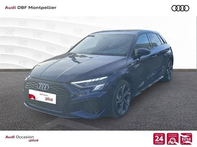 Bleu navarre métallisé Utilisé 2024 Audi A3 S-Line | 32 880 € (Prix juste) - Image 1/4