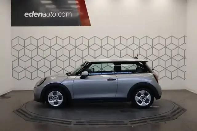 Occasion Mini Cooper Classic 156 ch (114 kW) 2024 Melting silver iii Citadine