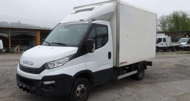 Utilisé 2017 Iveco Daily | 25 188 € (Prix assez cher) - Image 1/4