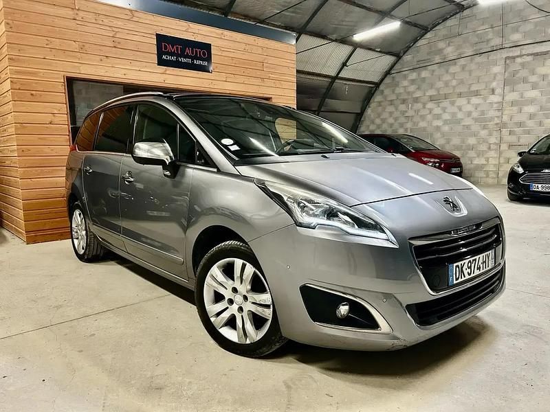 Utilisé 2014 Peugeot 5008 Allure Monospace | 8 999 € (Prix assez cher) - Image 1/4