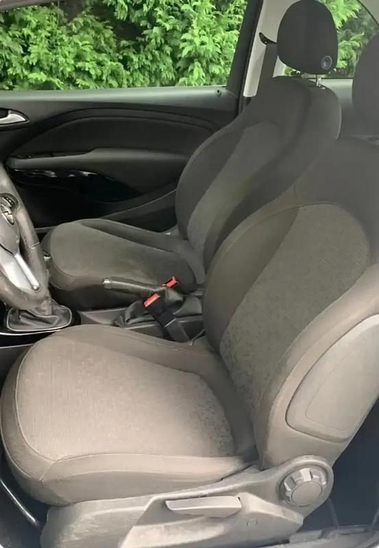 Blanc Utilisé 2014 Opel Adam Citadine | 3 990 € - Image 1/4