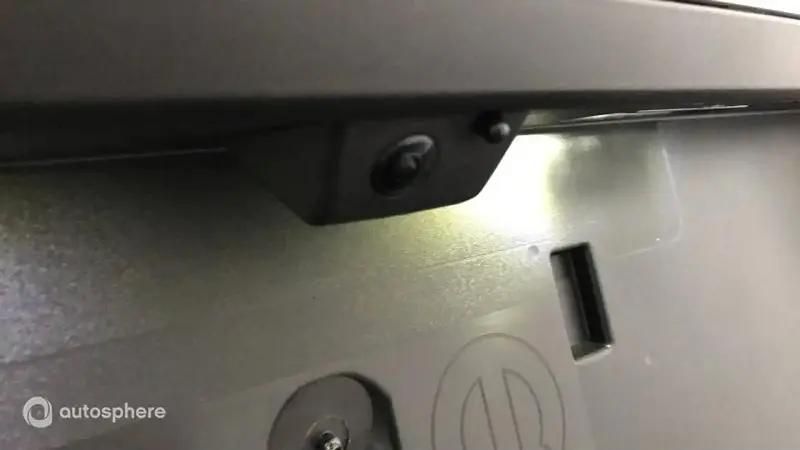 Image 2/4