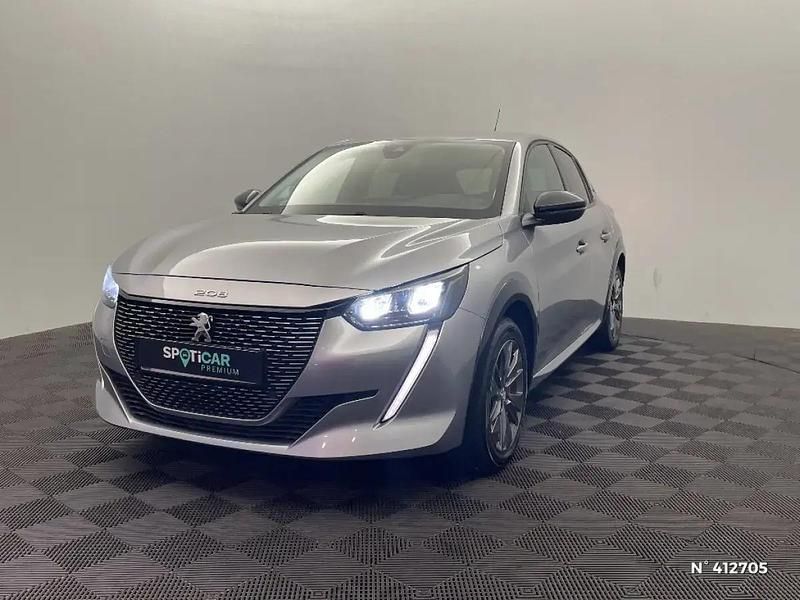 Gris Utilisé 2022 Peugeot e-208 Allure Citadine | 18 980 € (Prix assez cher) - Image 1/4