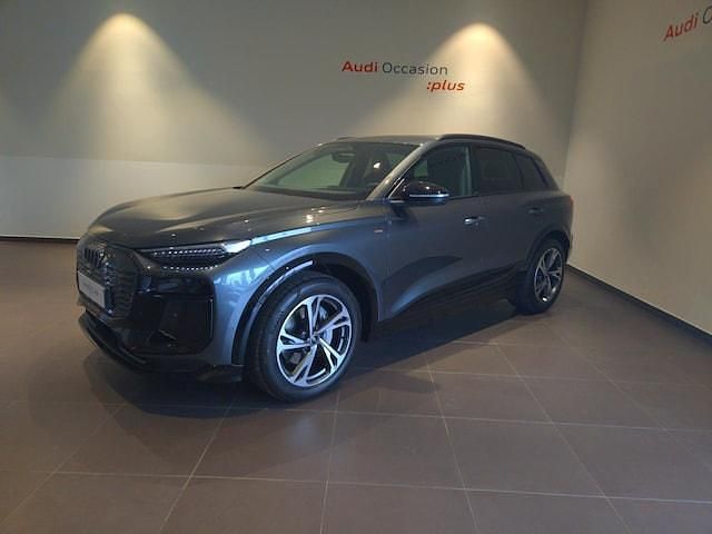 Gris daytona nacré Utilisé 2025 Audi Q6 e-tron S-Line SUV | 69 981 € (Super prix) - Image 1/4