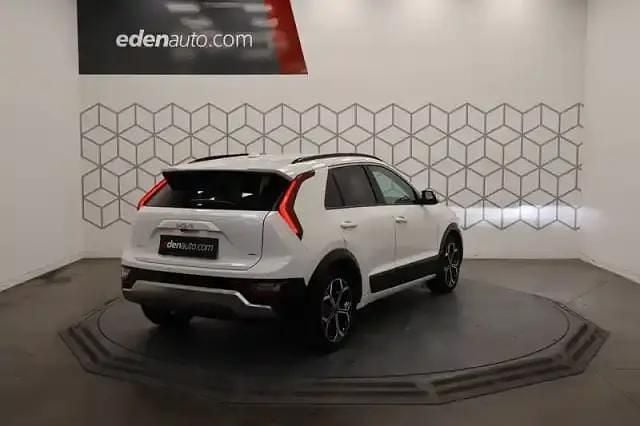 Blanc Occasion 2022 Kia Niro Premium SUV | 26 990 € (Prix juste) - Image 1/3