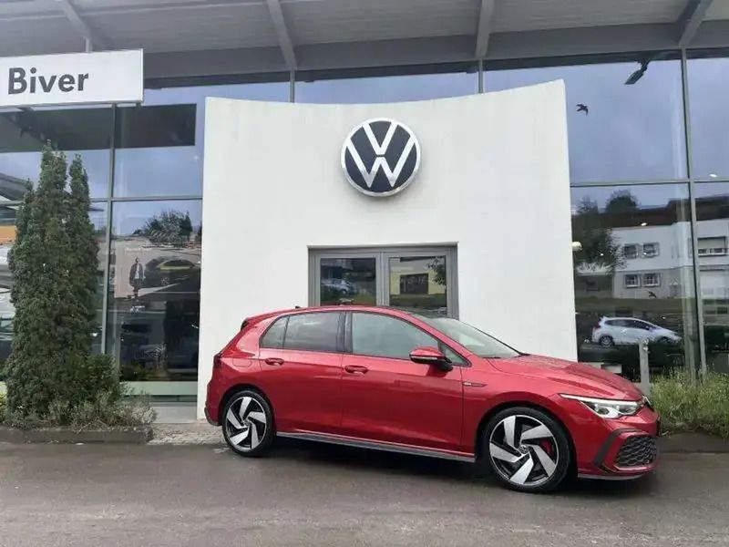 Rouge Utilisé 2023 VW Golf VIII GTI Berline | 33 900 € (Bon prix) - Image 1/4
