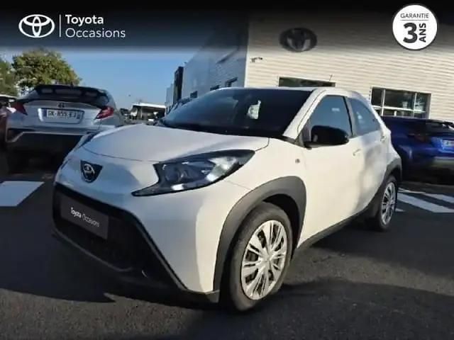 Blanc Utilisé 2024 Toyota Aygo X SUV | 16 990 € - Image 1/4