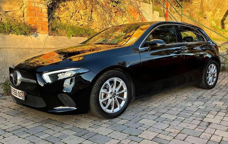 Occasion Mercedes A180 Business 116 ch (85 kW) 2019 Noir Berline