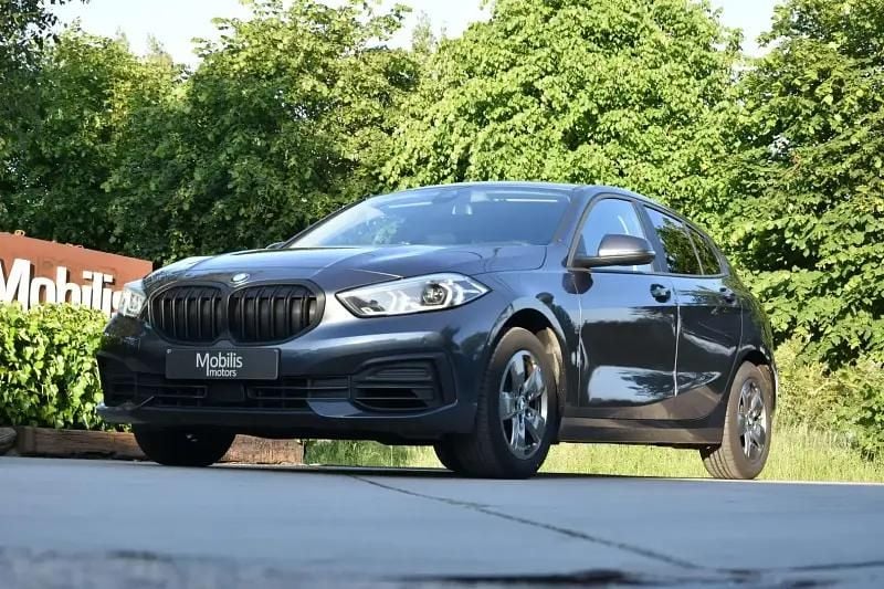Gris Utilisé 2021 BMW 116 Sport Line Citadine | 19 000 € (Bon prix) - Image 1/4