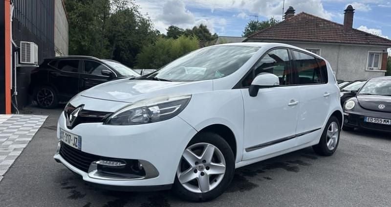 Occasion 2015 Renault Scénic III Business Monospace | 4 990 € (Bon prix) - Image 1/4