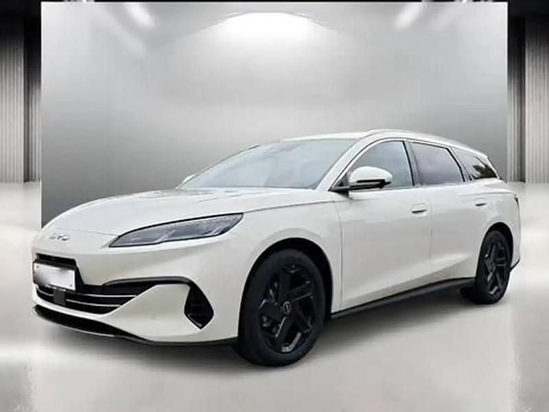 Blanc Occasion 2025 BYD Seal Comfort SUV | 30 990 € - Image 1/4