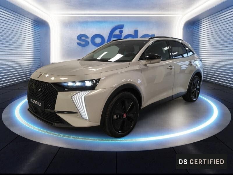 Utilisé 2025 DS Automobiles DS7 Crossback Performance Line Plus SUV | 54 900 € - Image 1/4