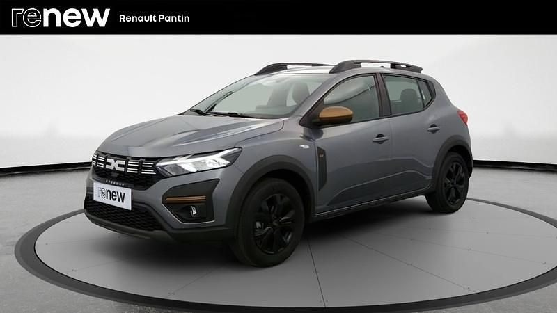 Gris Utilisé 2025 Dacia Sandero Extreme Citadine | 17 990 € (Prix assez cher) - Image 1/4