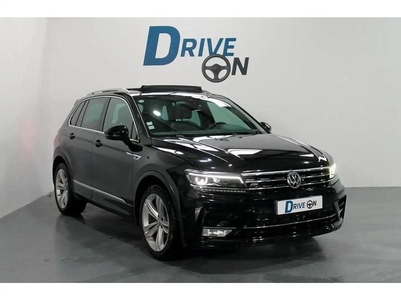 Noir Occasion 2016 VW Tiguan R-line SUV | 23 490 € (Prix cher) - Image 1/4