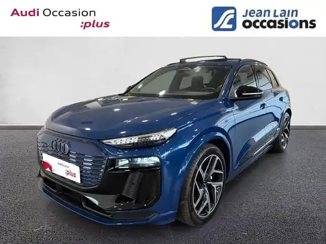 Bleu ascari metallise Occasion 2024 Audi Q6 e-tron S-Line SUV | 76 990 € - Image 1/4