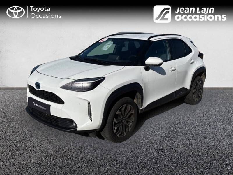 Blanc Utilisé 2023 Toyota Yaris Design Citadine | 23 590 € (Prix cher) - Image 1/4