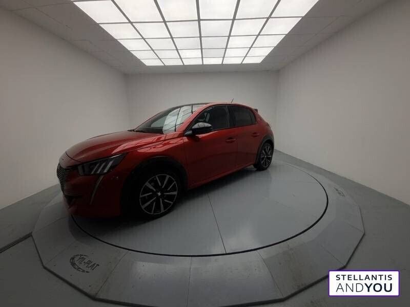 Utilisé 2021 Peugeot 208 GT Citadine | 14 190 € (Bon prix) - Image 1/4