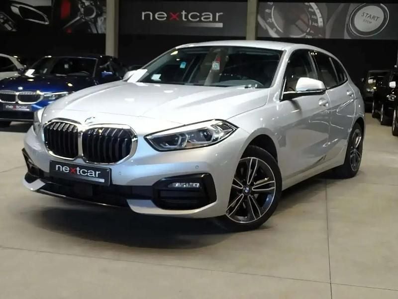 Argent Utilisé 2021 BMW 118 Sport Line Citadine | 21 490 € (Super prix) - Image 1/4