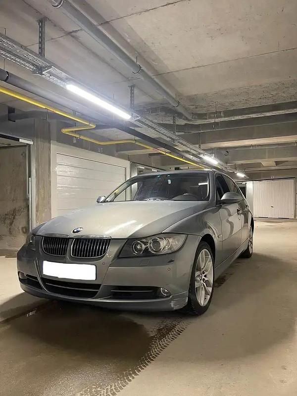 Occasion 2006 BMW 330 Berline | 8 100 € (Bon prix) - Image 1/4