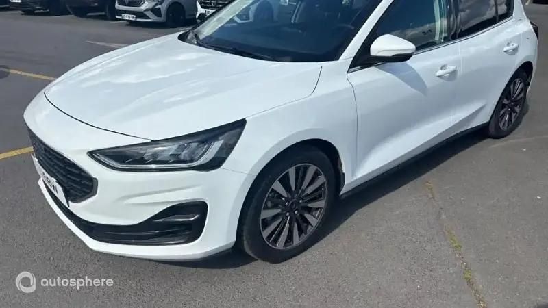 Utilisé 2022 Ford Focus Style Berline | 18 499 € (Prix juste) - Image 1/4