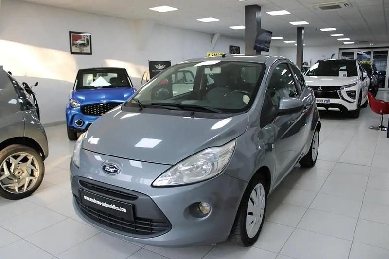 Gris Occasion 2011 Ford Ka Titanium Berline | 5 750 € (Prix assez cher) - Image 1/4