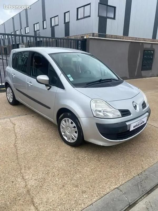 Gris Utilisé 2009 Renault Modus Monospace | 2 190 € (Bon prix) - Image 1/4