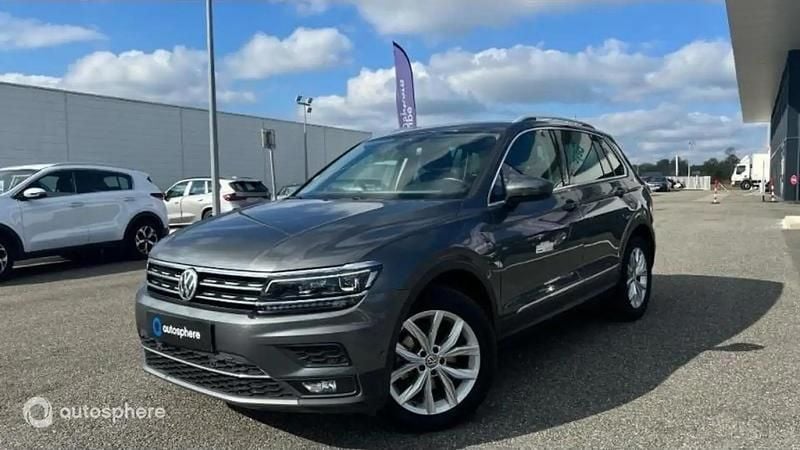 Gris Utilisé 2020 VW Tiguan Match SUV | 24 999 € (Prix juste) - Image 1/4