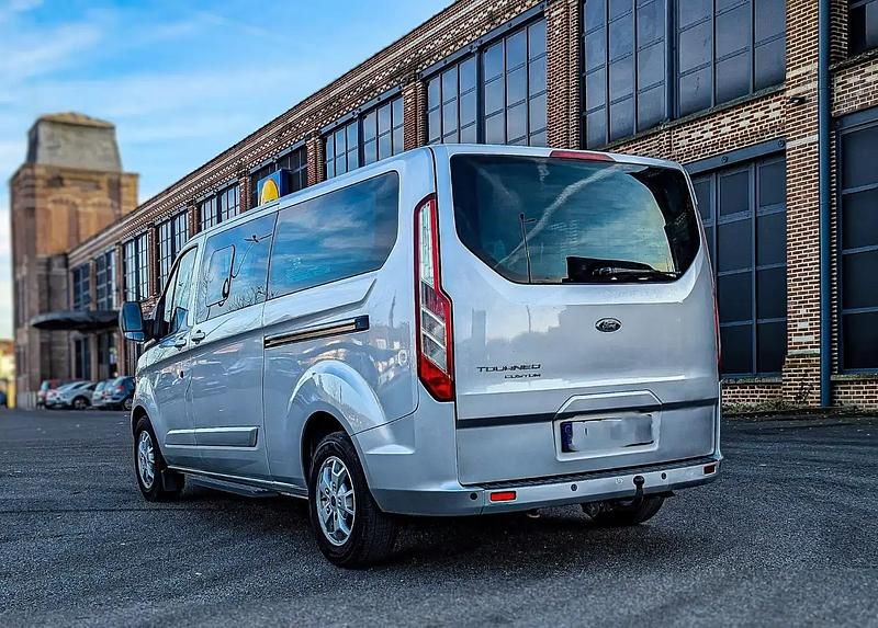 Gris Occasion 2014 Ford Transit Custom Limited | 18 790 € (Prix assez cher) - Image 1/4