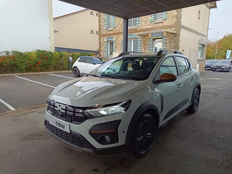 Blanc Utilisé 2025 Dacia Sandero Extreme Citadine | 17 980 € (Prix assez cher) - Image 1/4