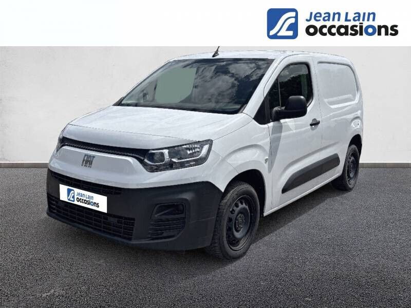 Blanc Utilisé 2023 Fiat Doblò S Monospace | 15 990 € - Image 1/4
