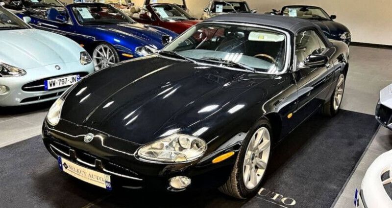 Noir Utilisé 2003 Jaguar XK8 Cabriolet | 24 000 € - Image 1/4