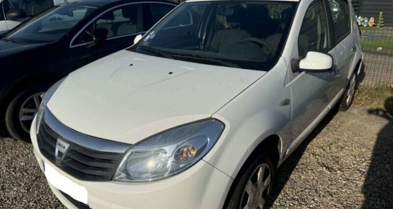 Utilisé 2010 Dacia Sandero Lauréate Citadine | 3 990 € - Image 1/4