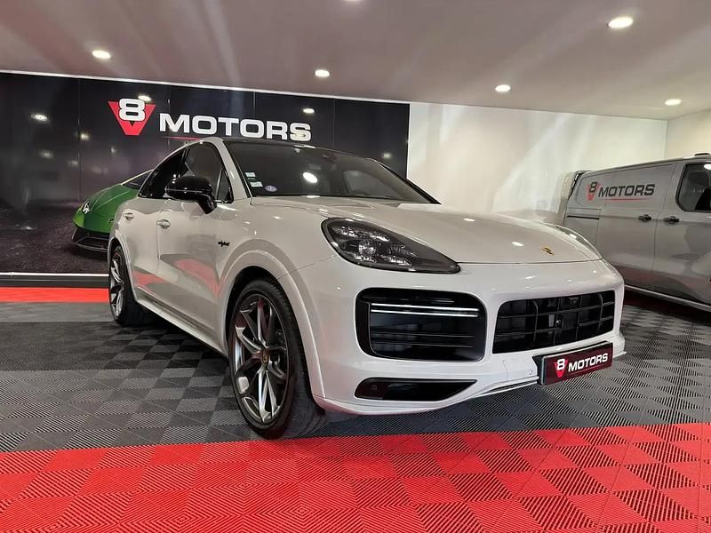 Gris Utilisé 2021 Porsche Cayenne Turbo S SUV | 114 990 € - Image 1/4