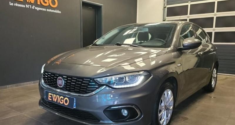 Gris Utilisé 2017 Fiat Tipo Easy Berline | 8 990 € (Prix juste) - Image 1/4