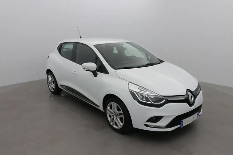 Blanc Utilisé 2018 Renault Clio IV Zen Berline | 9 990 € (Prix juste) - Image 1/4