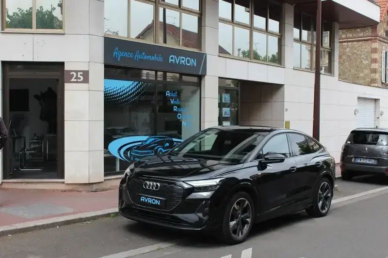 Noir Utilisé 2022 Audi Q4 Sportback e-tron S-Line SUV | 29 990 € - Image 1/4