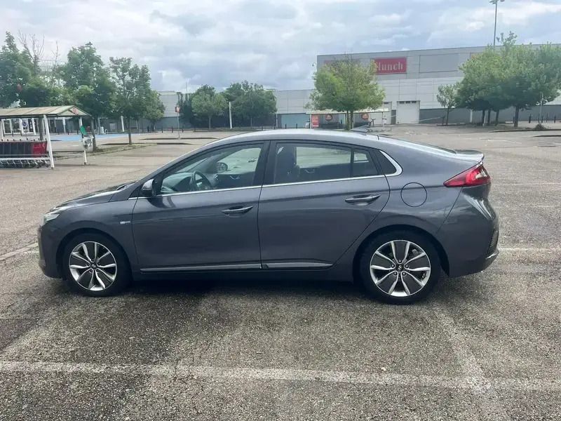 Utilisé 2018 Hyundai Ioniq Berline | 13 800 € (Prix assez cher) - Image 1/4