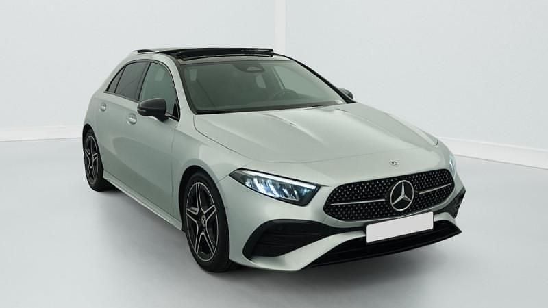 Utilisé 2023 Mercedes A200 AMG line Berline | 32 630 € (Prix juste) - Image 1/4