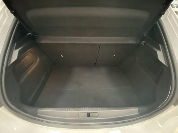 Blanc Utilisé 2023 Peugeot 208 Active Citadine | 13 500 € (Prix juste) - Image 1/4