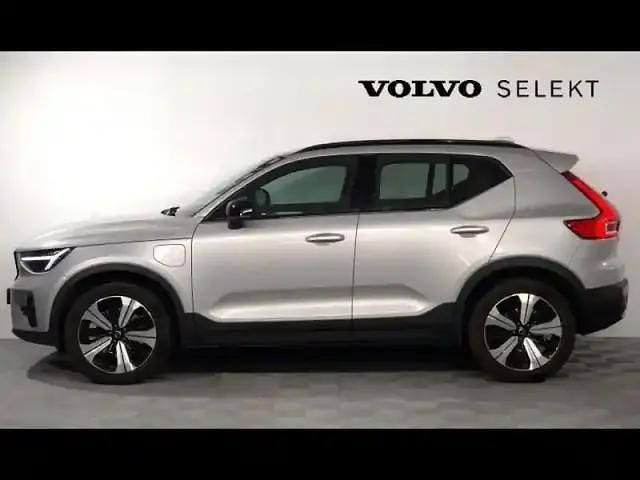 Argent aurore métallisé Occasion 2023 Volvo XC40 Plus SUV | 42 900 € (Prix cher) - Image 1/2