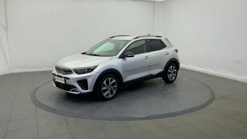 Gris Utilisé 2023 Kia Stonic GT-Line SUV | 17 590 € (Bon prix) - Image 1/4