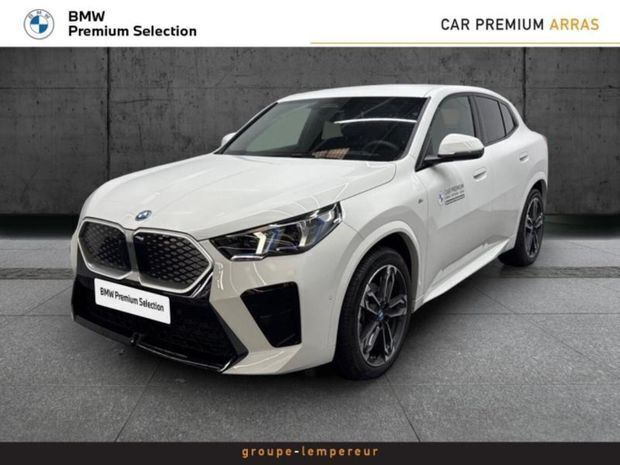 Utilisé 2025 BMW iX2 M Sport SUV | 49 990 € (Prix juste) - Image 1/4