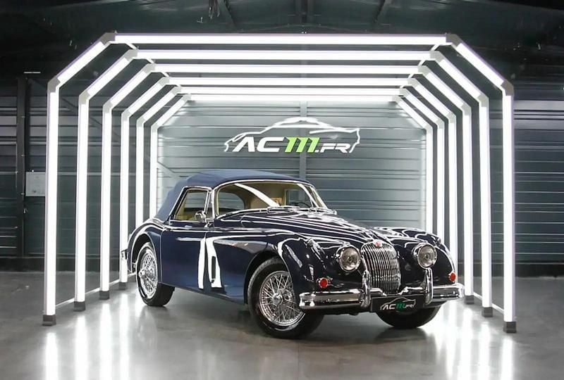 Bleu Occasion 1958 Jaguar XK Cabriolet | 119 990 € - Image 1/4