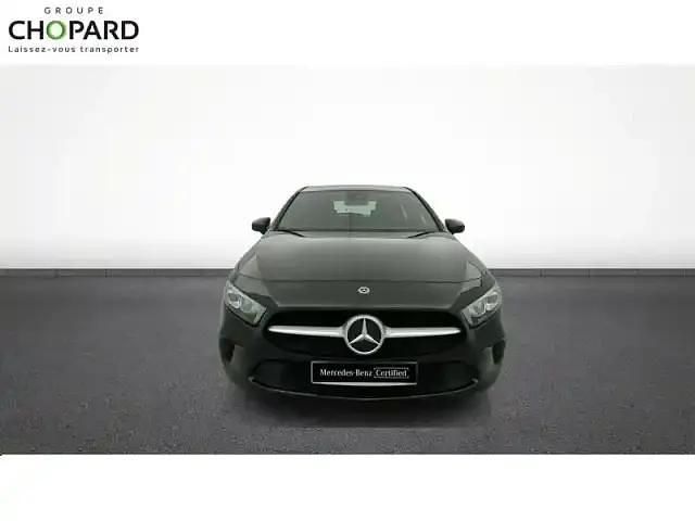 Occasion Mercedes A180 2022 Noir cosmos métallisé Berline