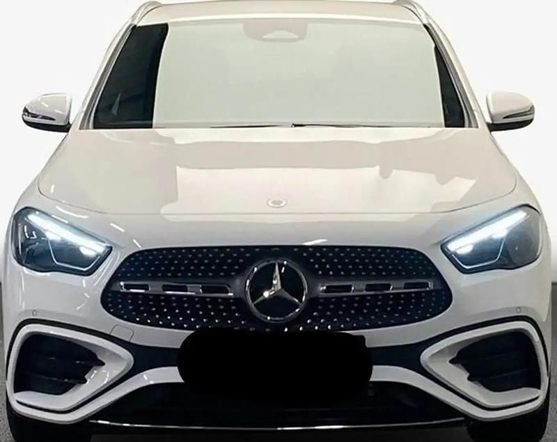 Blanc Utilisé 2025 Mercedes GLA200 SUV | 38 350 € (Super prix) - Image 1/4