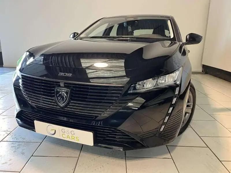Noir Utilisé 2024 Peugeot 308 Active Berline | 23 990 € (Prix cher) - Image 1/4