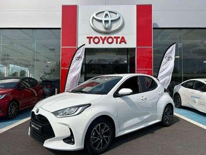 Utilisé 2022 Toyota Yaris Hybrid Design Berline | 19 990 € (Prix juste) - Image 1/1