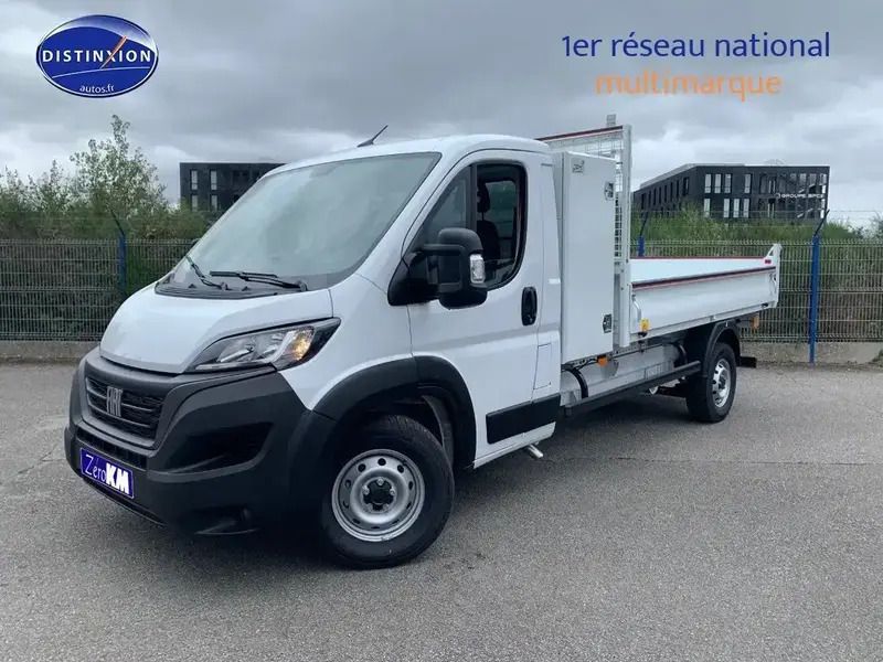 Blanc Utilisé 2023 Fiat Ducato Van | 36 980 € - Image 1/4