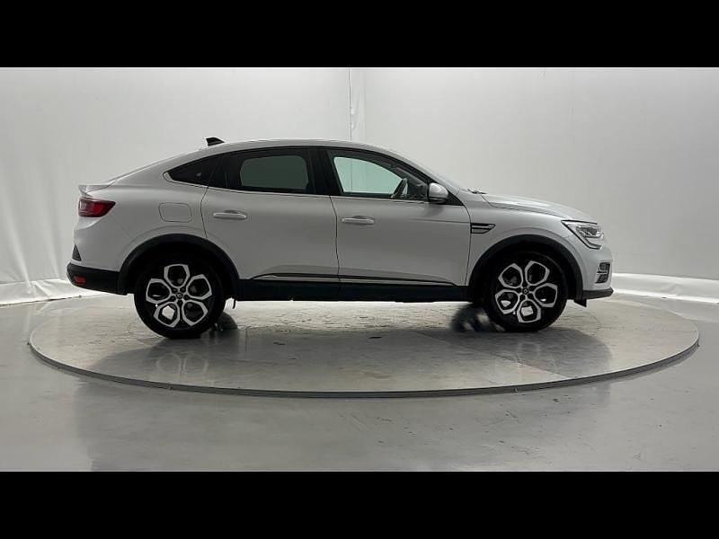 Blanc Utilisé 2021 Renault Arkana Intens SUV | 18 699 € - Image 1/4