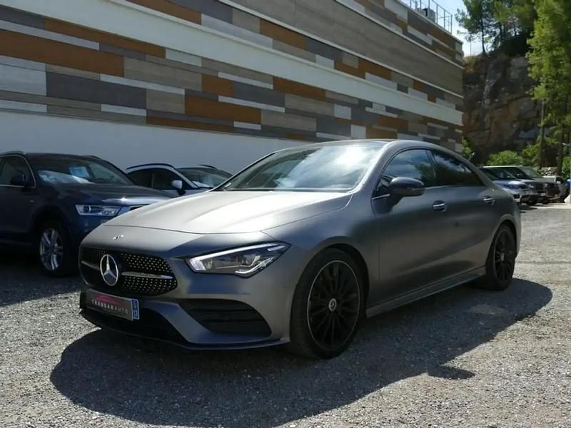 Gris Utilisé 2023 Mercedes CLA220 AMG line Berline | 38 990 € (Prix juste) - Image 1/4